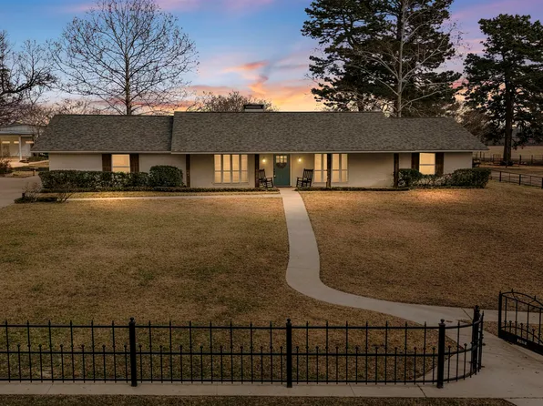 3282 Callahan Rd, Longview, TX 75602