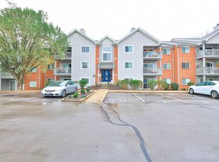 7392 Ridgepoint Dr APT 10, Cincinnati, OH 45230