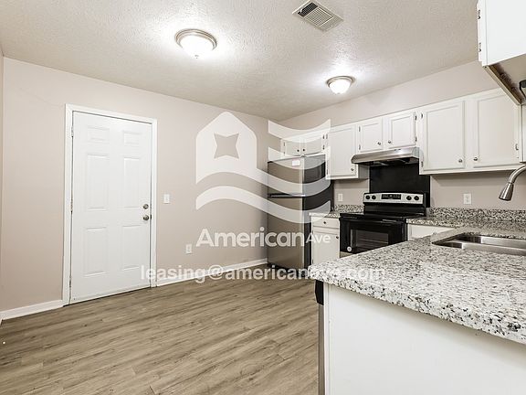1771348_005_kitchen_14136272.jpg