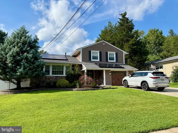 10 Forrest Dr, Turnersville, NJ 08012