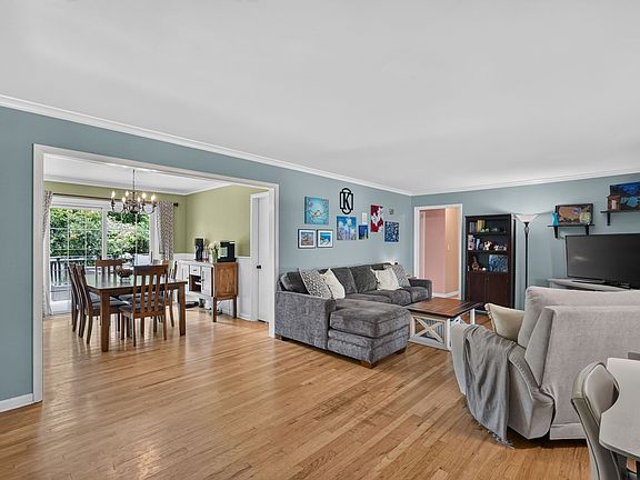 5th image of 2209 Hillside Ave