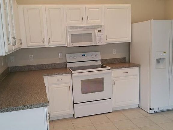 5th image of 5600 Autumn Shire Dr