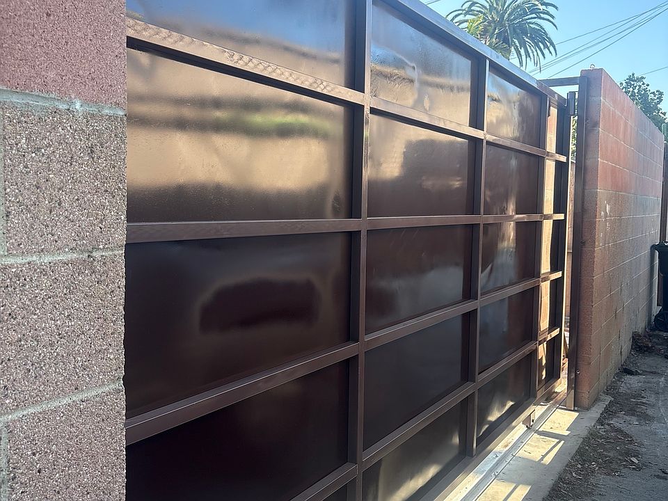 1st image of 2482 San Francisco Ave #A