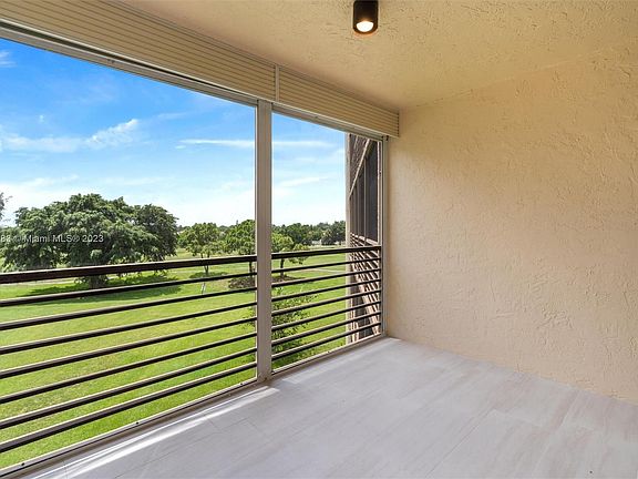 3rd image of 7300 Radice Ct APT 401