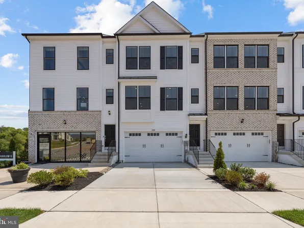 2002 Alice Ct, Frederick, MD 21702