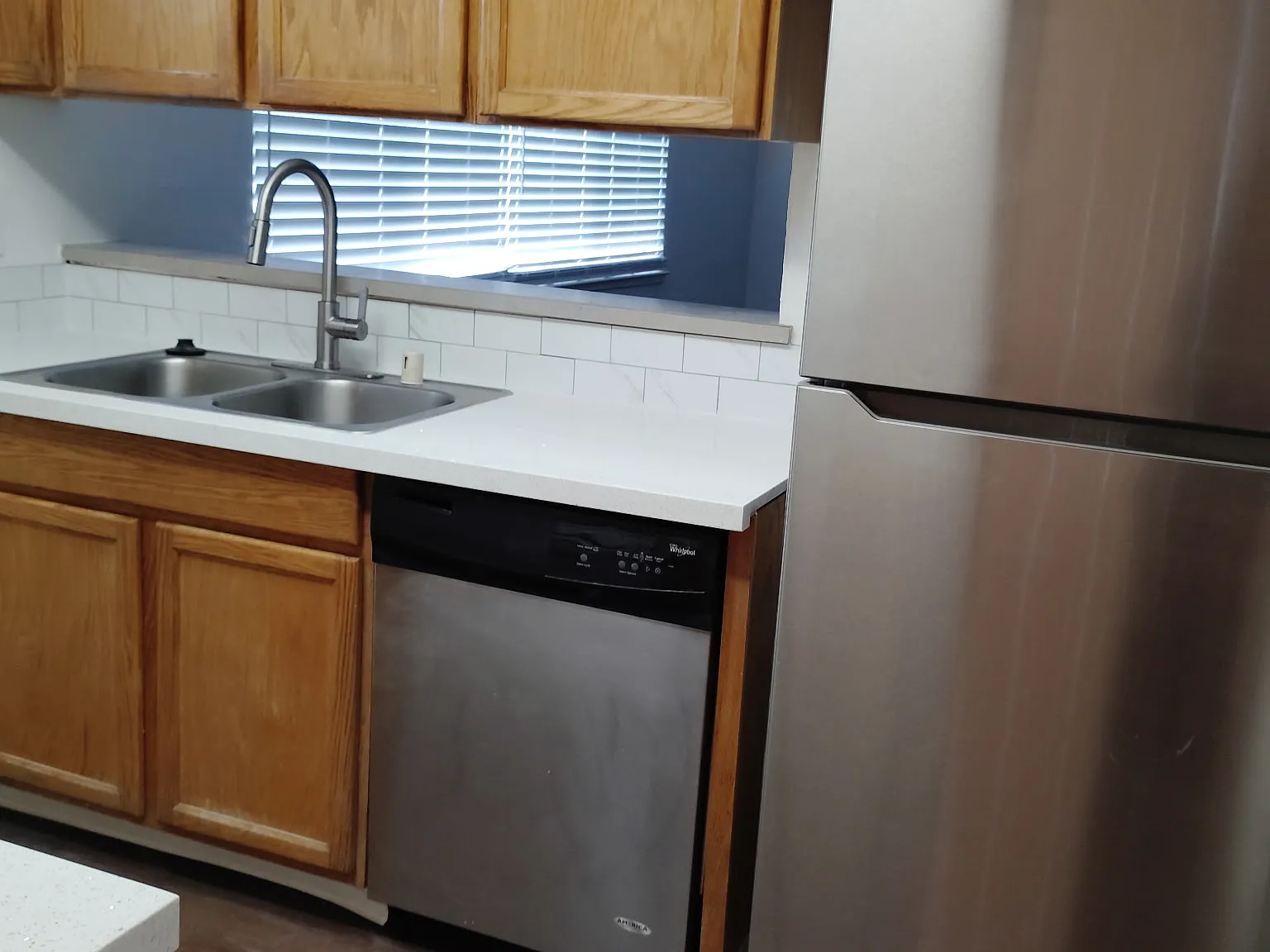 2 bed, 910 sqft, $1,498 — Photo 4