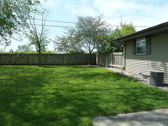 Fenced in back yard #2