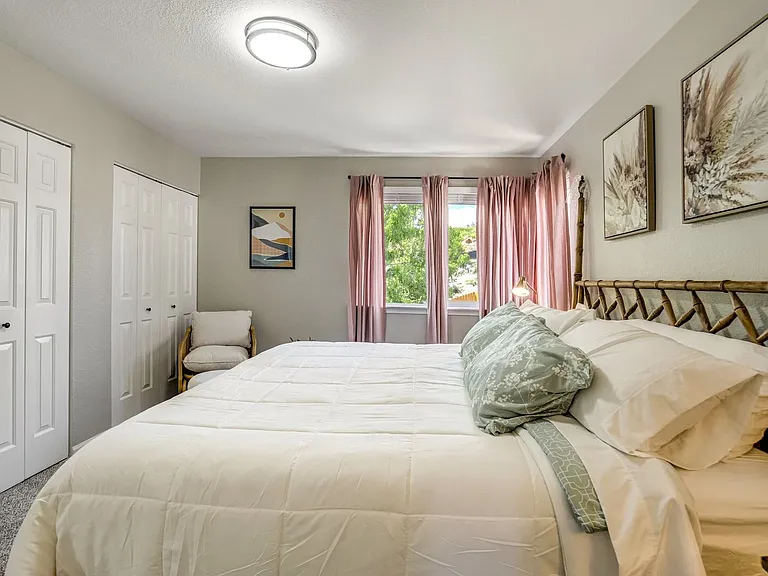 985 Apollo Ct — Photo 19