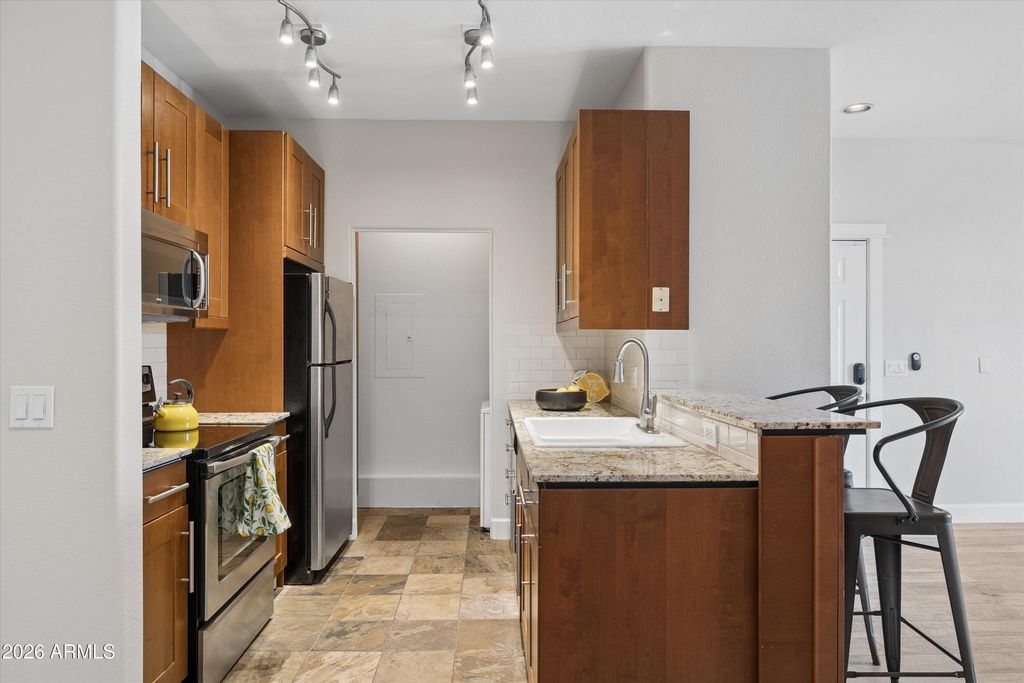 3302 N 7TH Street #322, Phoenix, AZ - View 2