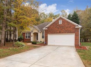 6216 Nevin Rd, Charlotte, NC 28262