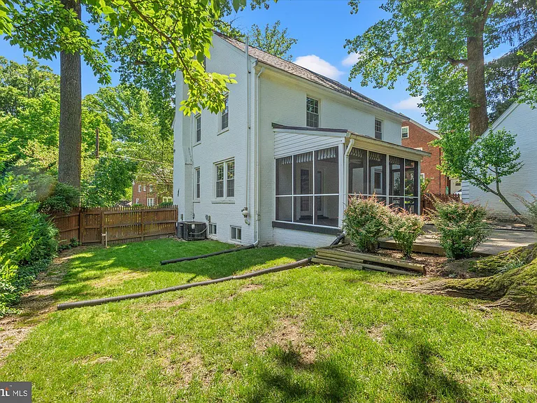 7014 Beechwood Dr — Photo 23