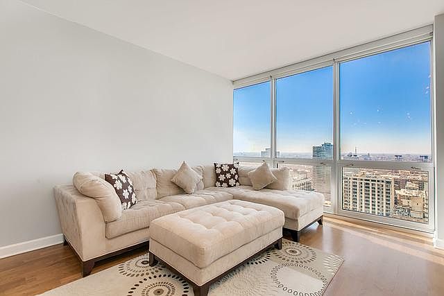 1st image of 1901 S Calumet Ave #2410F