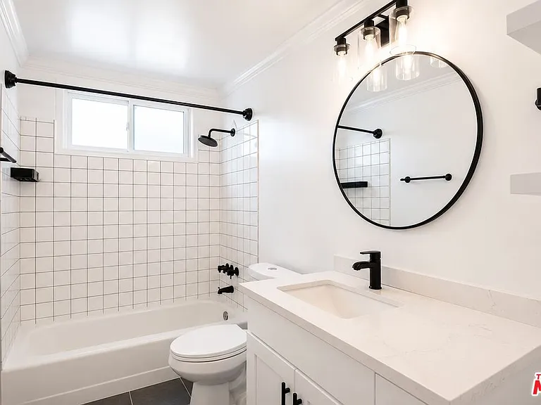 929 Idaho Ave #6 — Photo 12