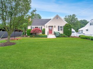 3 Fairview Hts, Cromwell, CT 06416