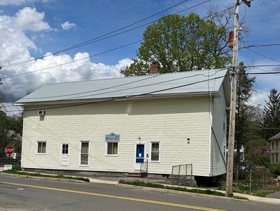 1 S Main St, Haydenville, MA, 01039