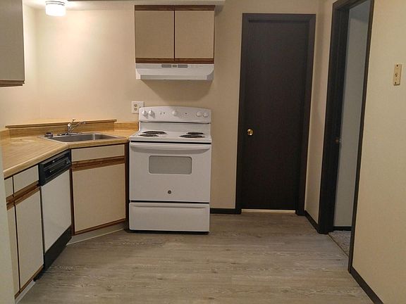 2nd image of 1813 Treetop Dr APT 12B