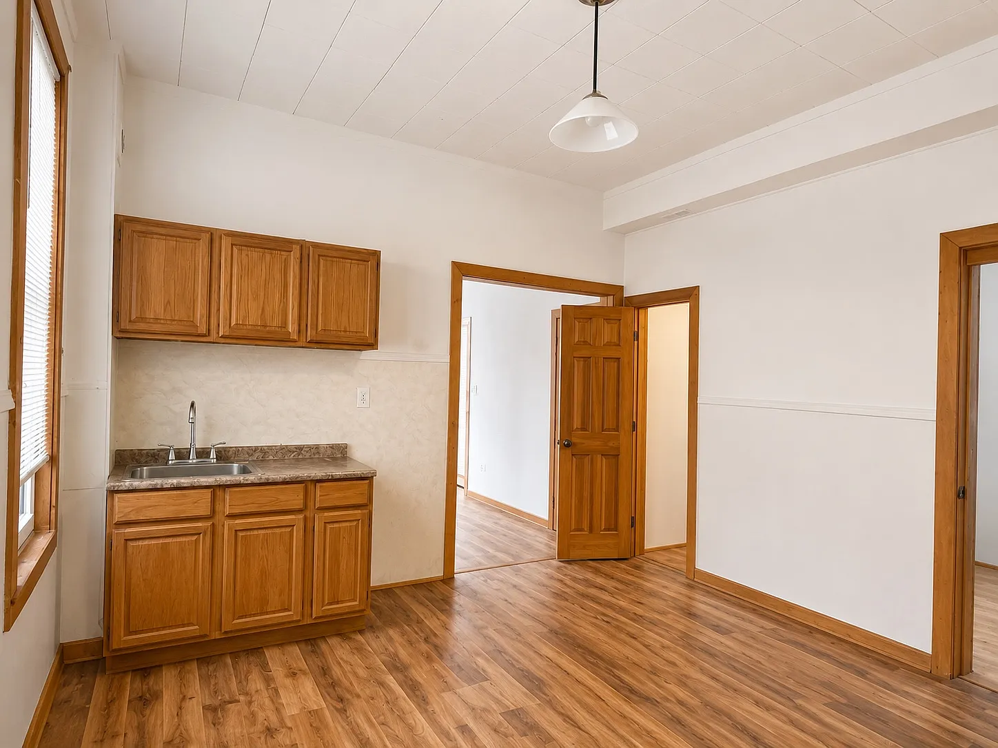 2 bed, 600 sqft, $1,950 — Photo 1