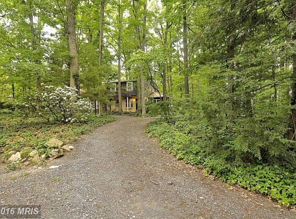 2nd image of 6840 Woodland Dr
