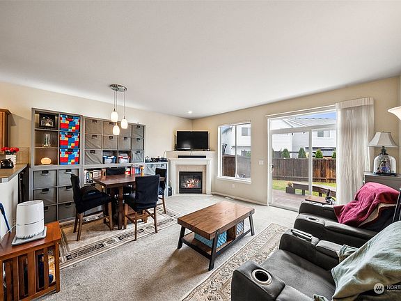 5th image of 18403 114th Avenue E