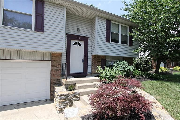 1st image of 813 Bradford Ct