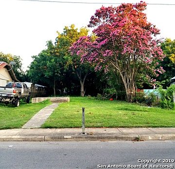 3rd image of 210 E Hart Ave