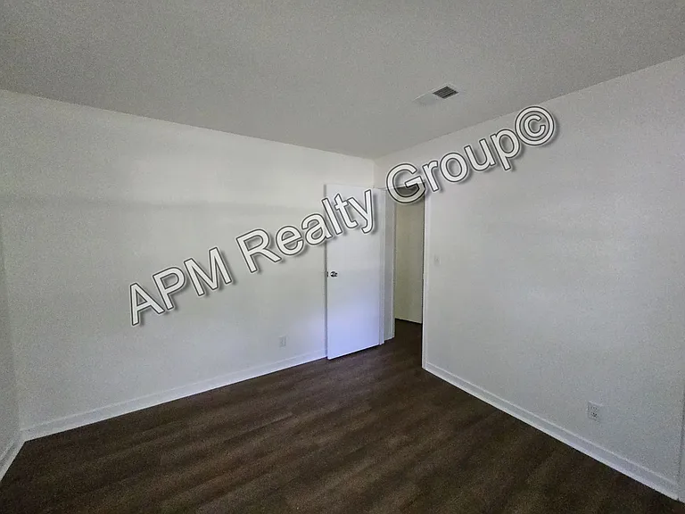 27 Bethune Ct — Photo 7