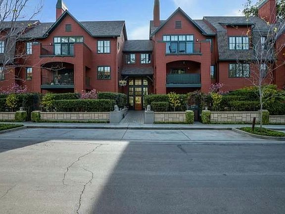 3rd image of 38 3rd St APT 100