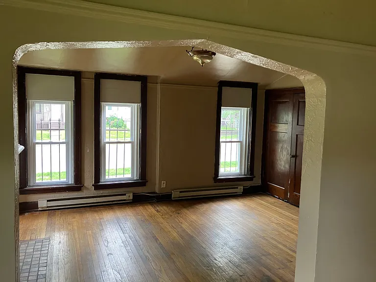 330 W Keefe Ave #2 — Photo 5