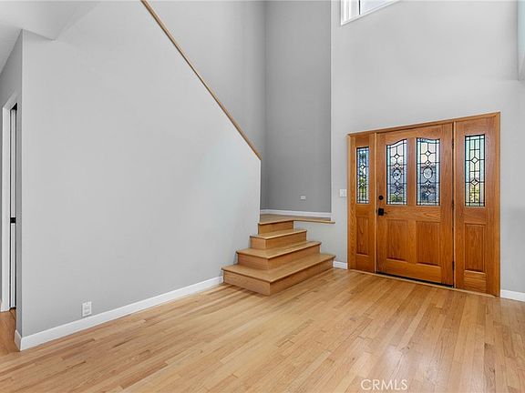 5th image of 8418 Belford Ave