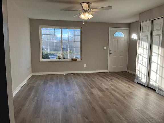 3rd image of 7690 Rustic Woods Dr