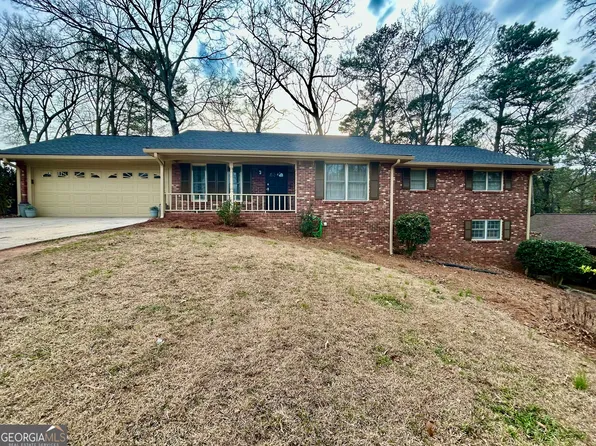 365 Jordan Dr, Tucker, GA 30084