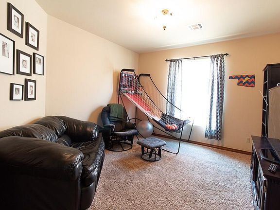 4th image of 8901 SW 53rd Ct