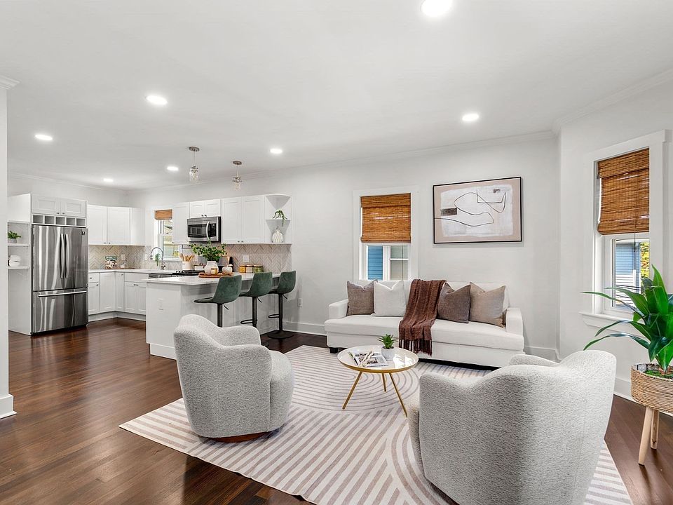 1st image of 16 Phelps St #2