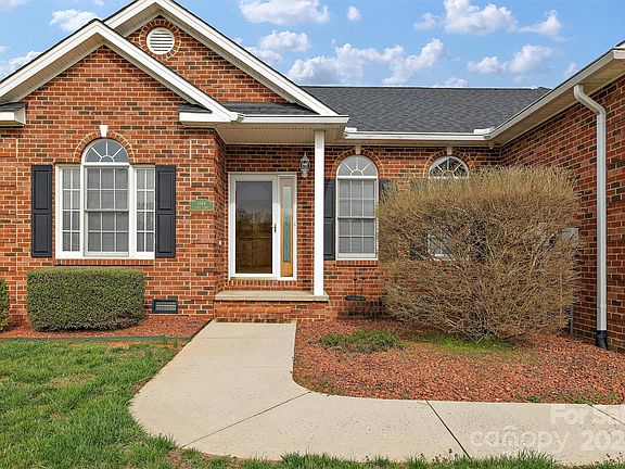 4th image of 1164 Daisy Ln