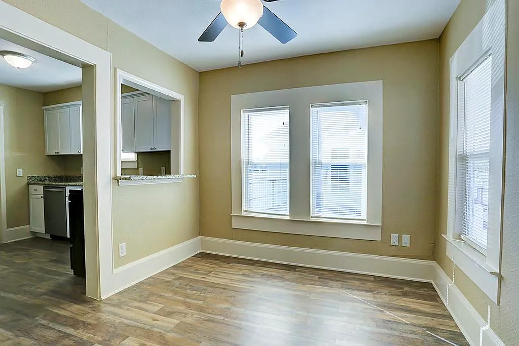 2 bed, 1.0 bath, 511 sqft, $1,375 — Photo 4