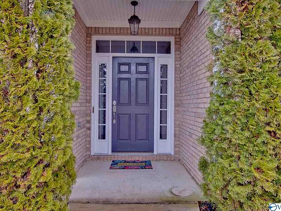 3rd image of 7011 Southcreek Dr SE