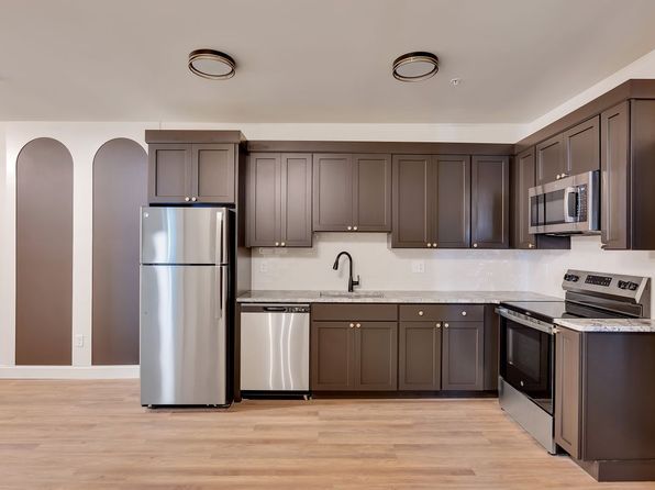 36 Pawling Ave #104