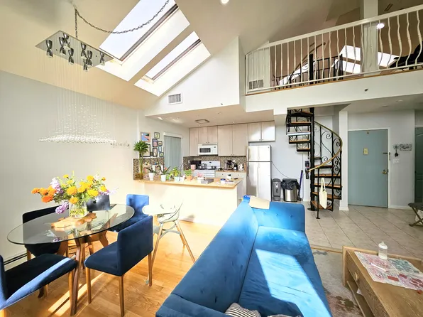 1523 74th Street image 2 of 9