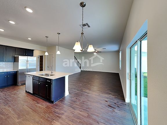 4th image of 1298 Sky Lakes Dr