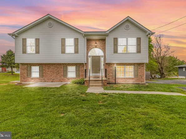 2471 Sulphur Springs Rd, Inwood, WV 25428