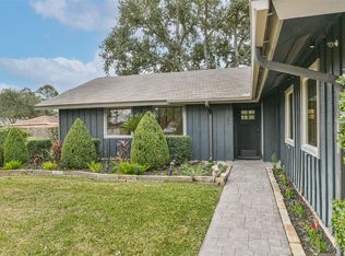 16822 Hibiscus Ln, Friendswood, TX 77546