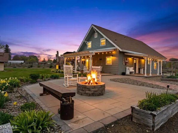 10321 Meadowbrook Rd, Yakima, WA 98903