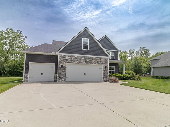 3rd image of 28970 Simmons Rd