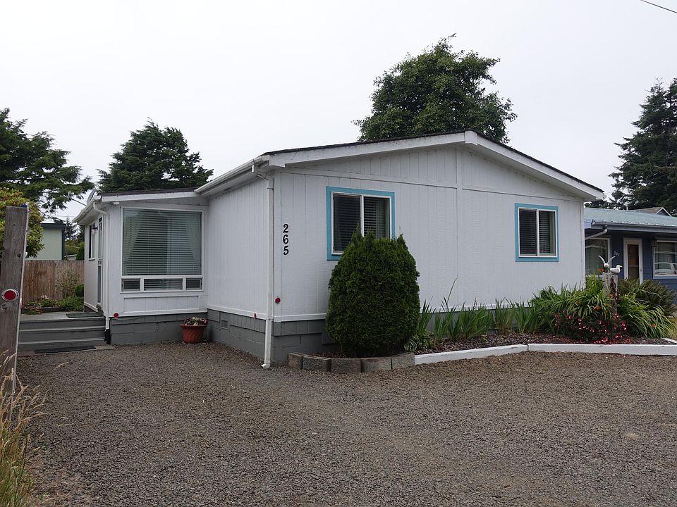 1st image of 265 SE Oar Ave