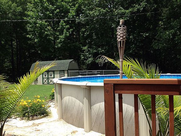 Backyard 24' Pool off Patio