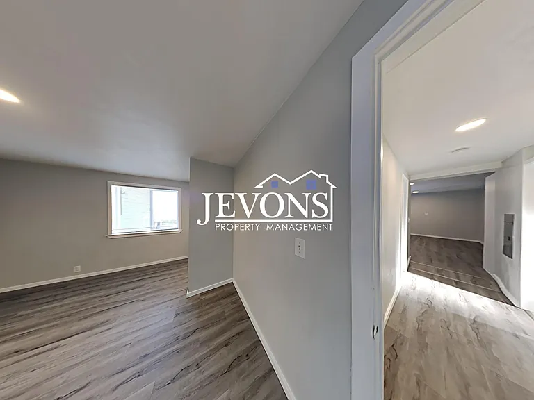 3303 S Ainsworth Ave #A — Photo 17