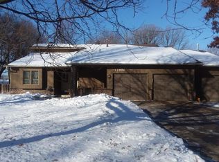11876 Evergreen Cir NW, Coon Rapids, MN 55448