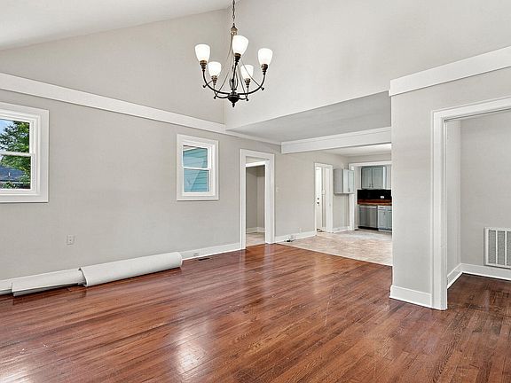 4th image of 2641 Kirk Rd