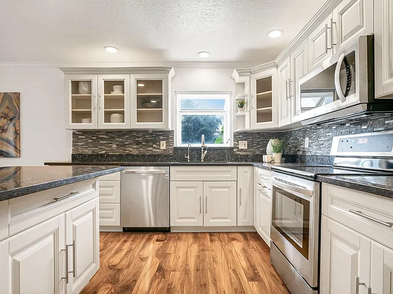 9342 Tradewinds Ave — Photo 10