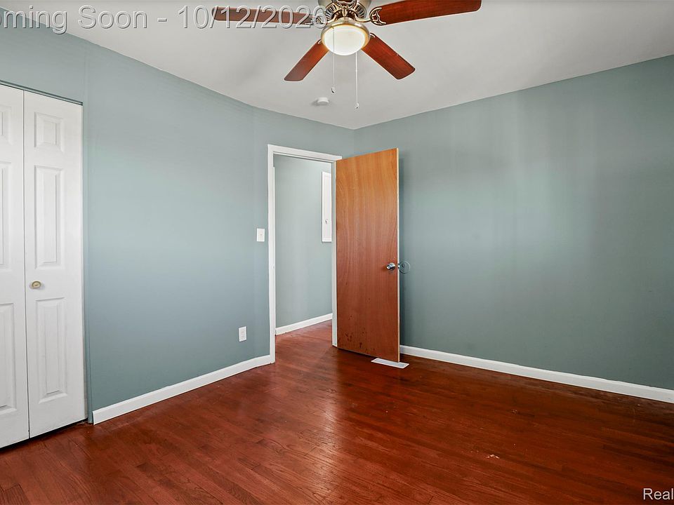 18102 Sunset St, photo 13